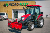 TYM T555 z przednim TUZ i pługiem śnieżnym